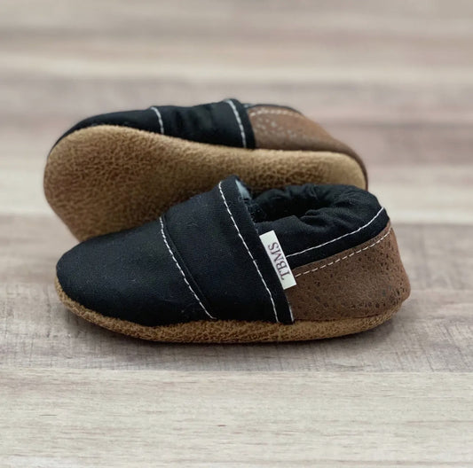 Trendy Baby Black + Brown Classic Moccs