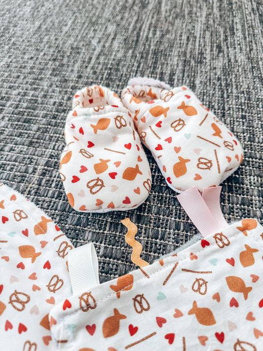 Baby Moccs - snack time