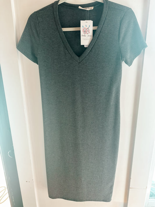Basic Gray Ribbed Dress || Maternity